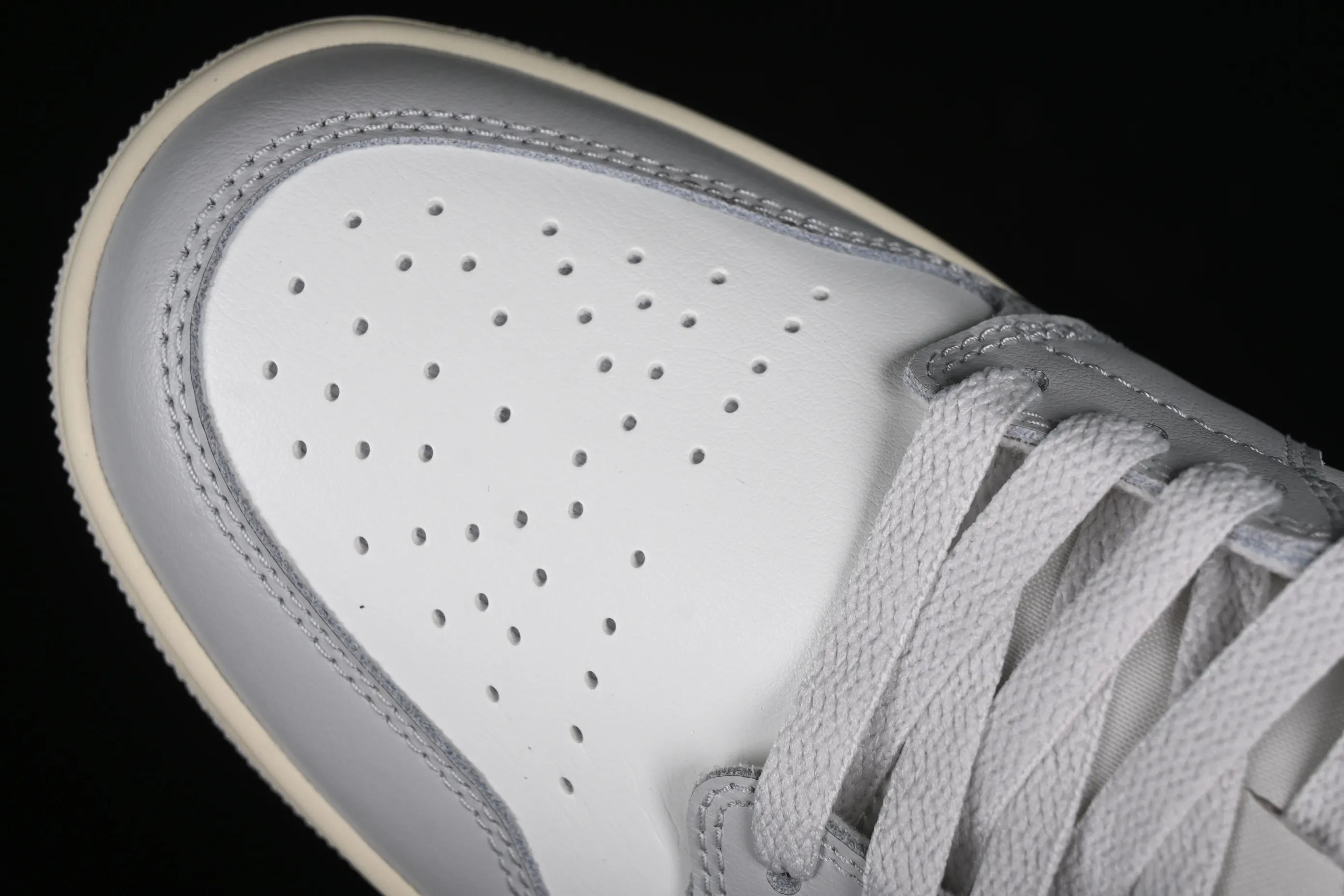 All categories Air Jordan Jordan series basketball shoes Air Jordan 1 Low G version pure original Air Jordan 1 Low AJ1 Joe 1 white gray low-top cultural casual sneakers DC0774-103